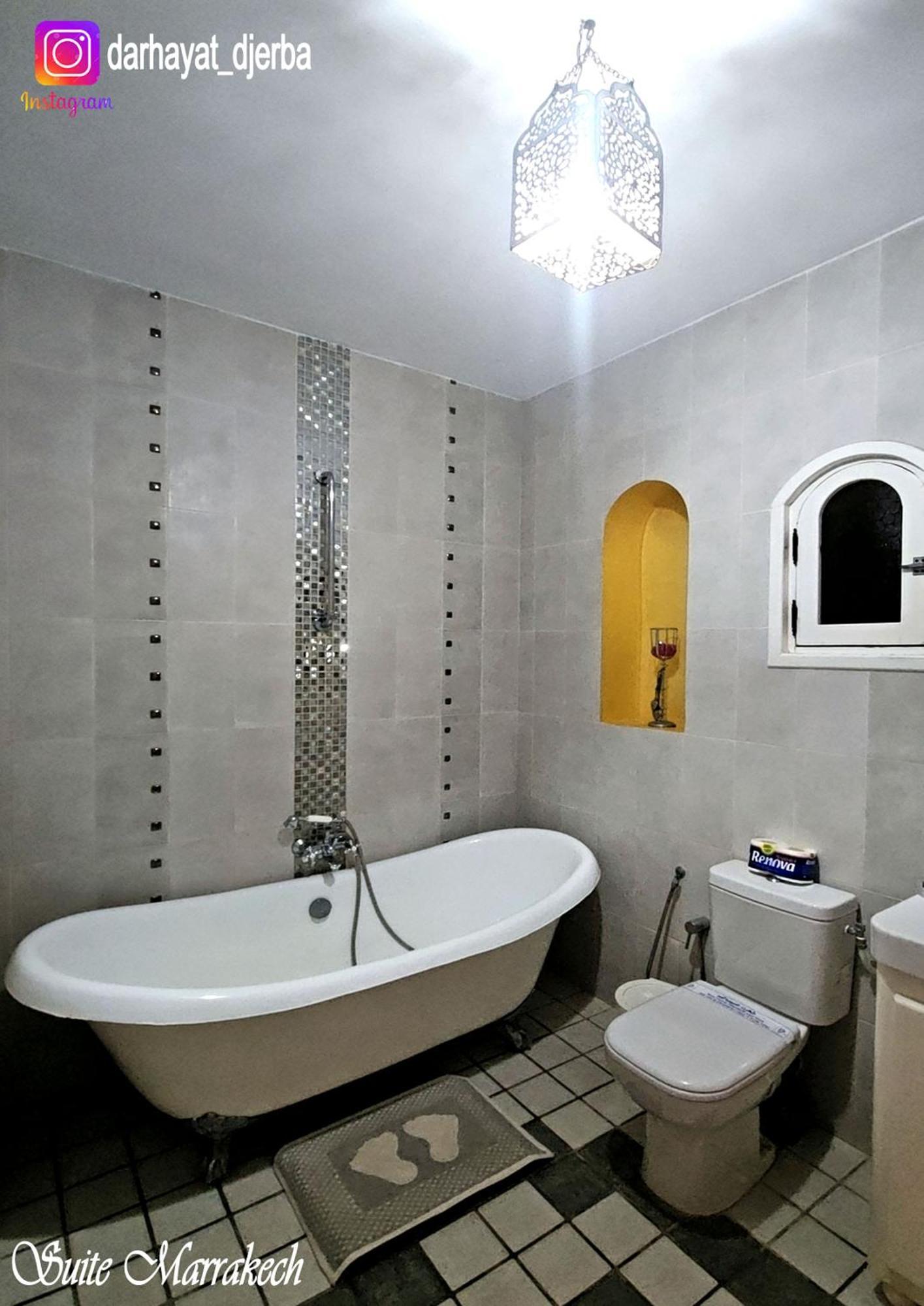 Dar hayat Villa Triffa Luaran gambar